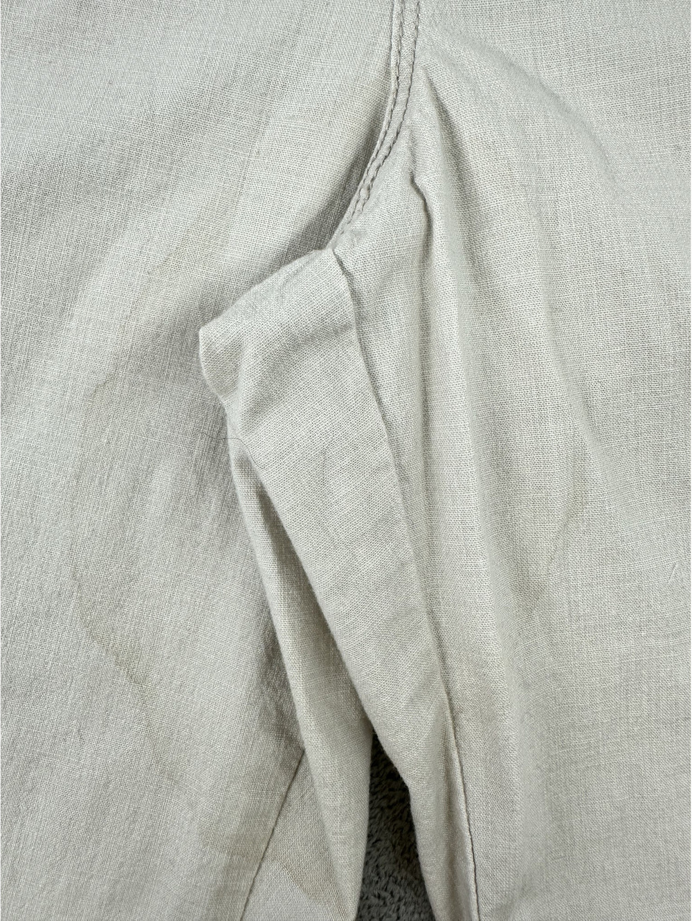 Bandolino Riley Light Gray Casual Bermuda Shorts - Picture 7 of 8